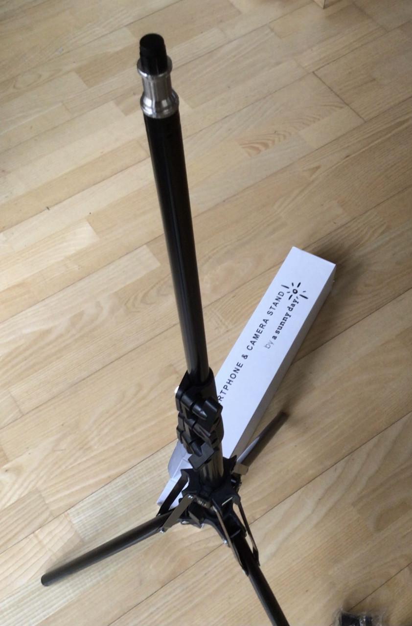 A sunnyday statief voor smartphone of camera