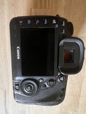 Canon body EOS 5D Mark IV