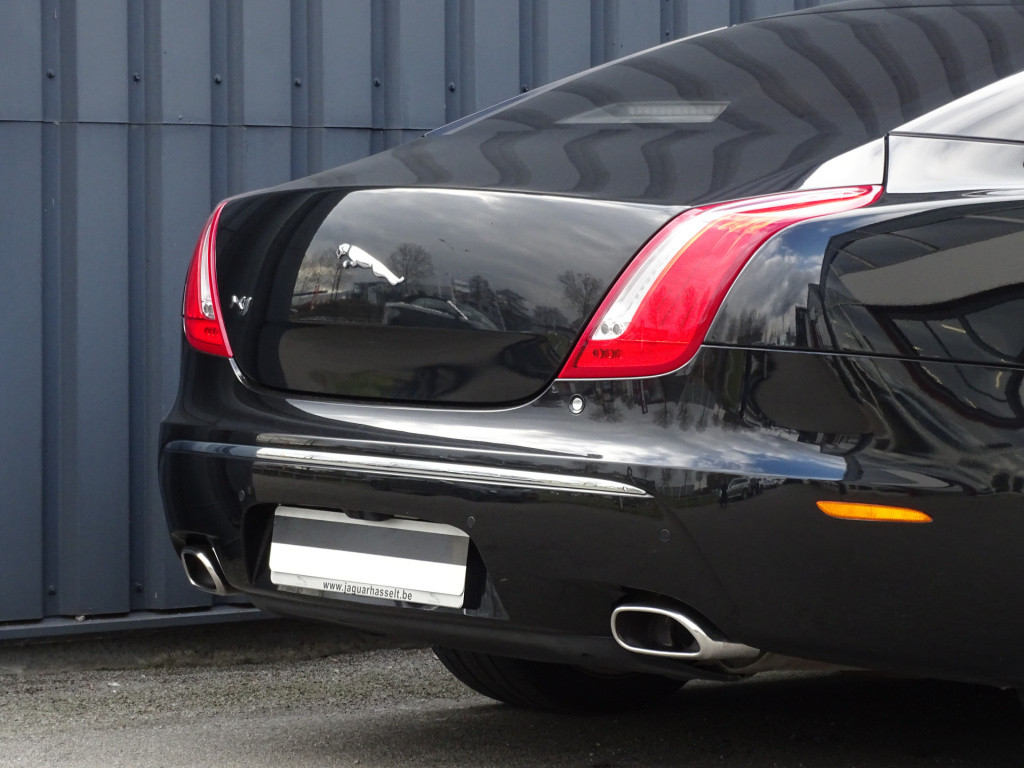 Jaguar Xj 3.0 v6d luxury | dubbel pano | 19"