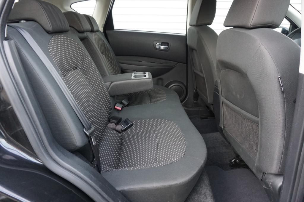 Nissan Qashqai 2.0 tekna climate / navi / cruise / camera / trekhaak / elek