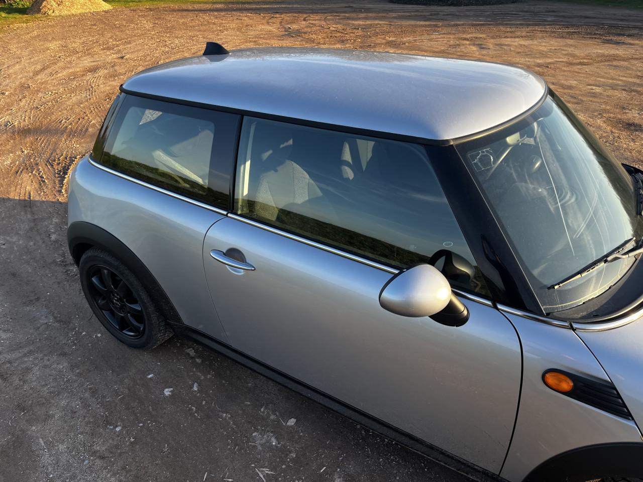 Mini Cooper | Lage Km Stand | Volledig onderhouden | Nieuwe APK |
