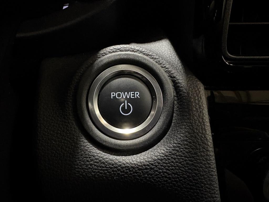 Toyota Yaris Cross 1.5 hybrid 115 first | stoel.ver| comfort pack| camera| 