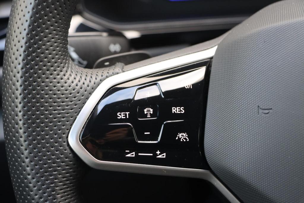 Volkswagen T-roc 1.5 tsi r-line 150pk dsg7