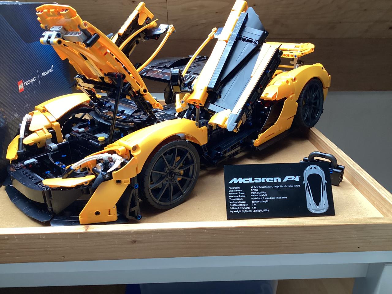 Koopje: Lego Technic McLaren P1 ( set 42172 ) in nieuwstaat.