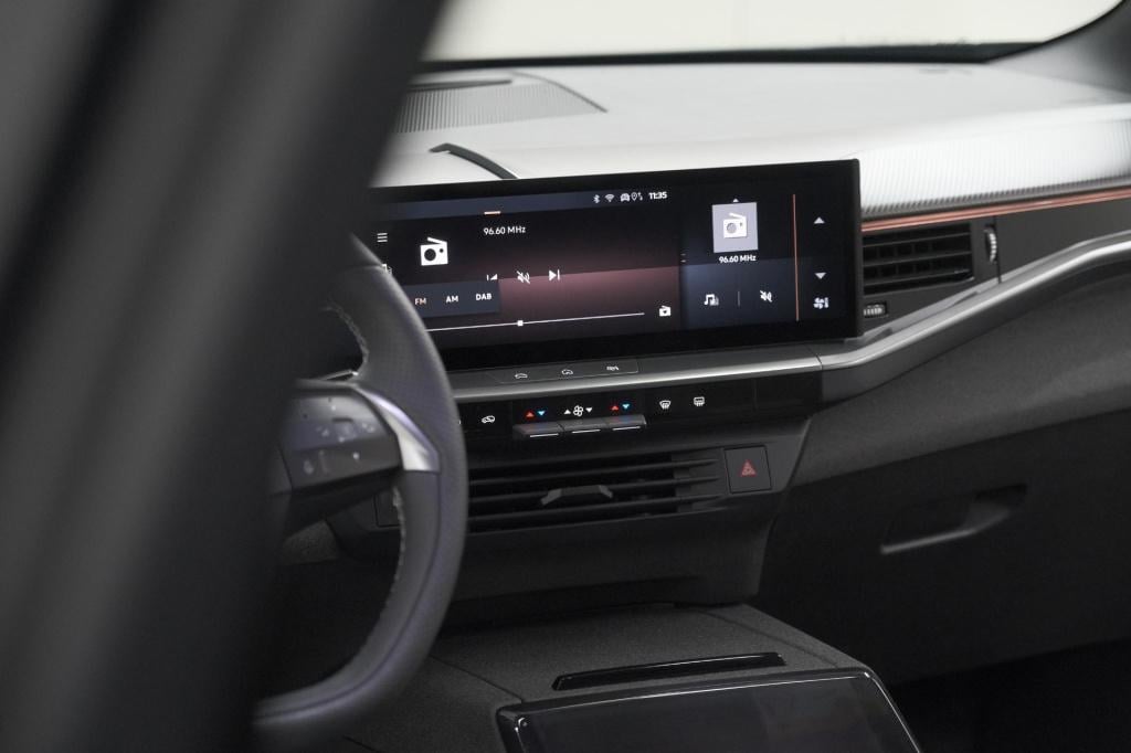 Opel Grandland 1.2 turbo 145 hybrid gs | nieuw model | camera | apple carpl