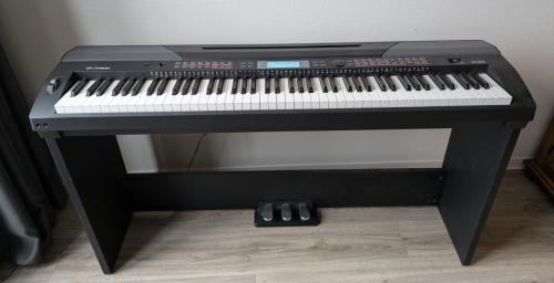 Thomann SP-5600 + standaardmeubel