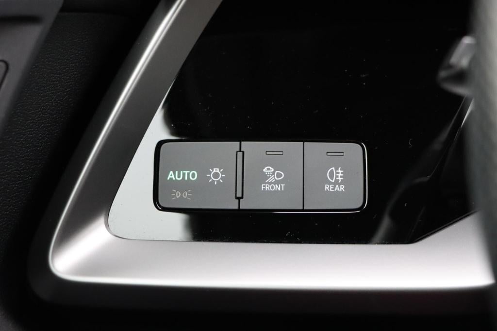 Audi A3 limousine 35 tfsi s edition 150pk