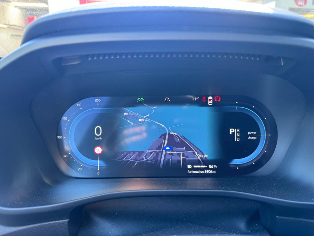 Volvo XC40 recharge p8 awd r-design