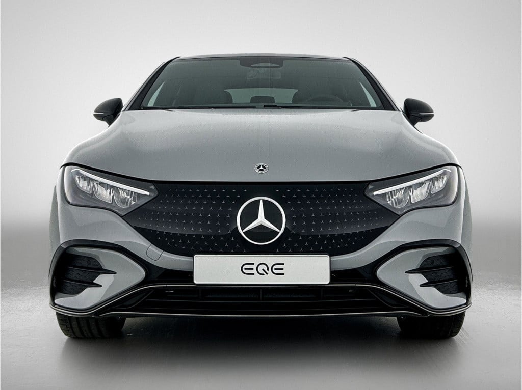 Mercedes-Benz Eqe 300 business solution amg 90 kwh | nightpakket | rijassis