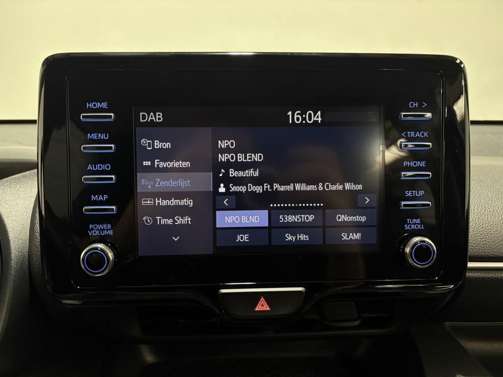 Toyota Yaris 1.5 hybrid dynamic | trekhaak |