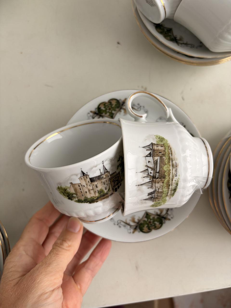 Porselein NL kastelen servies thee en koffie 18-delig compleet