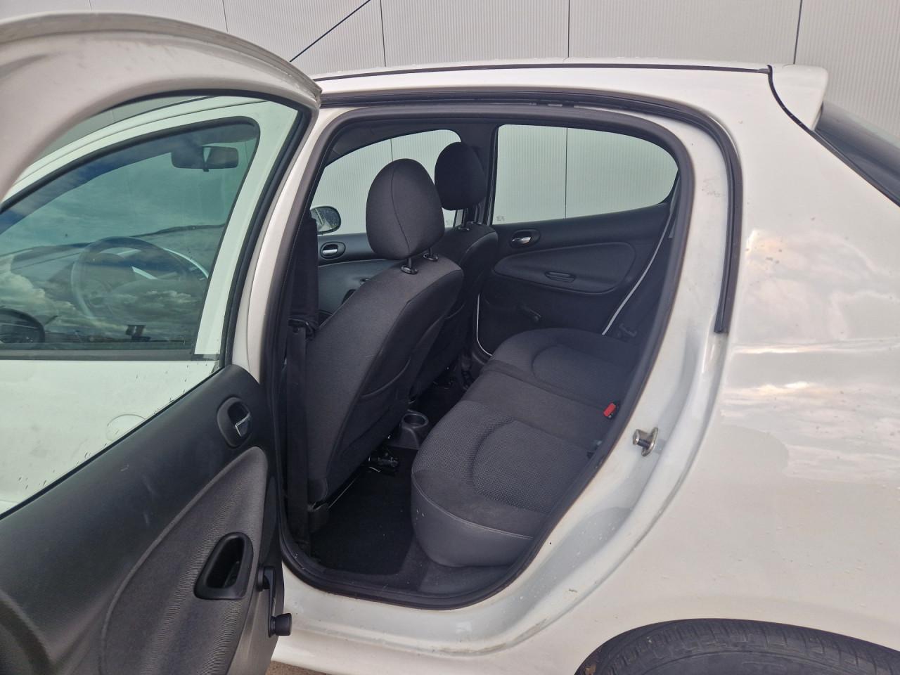 Peugeot 206 + 1.4 Sportium