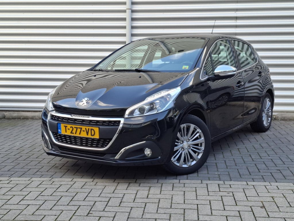 Peugeot 208 110 allure automaat eat6 nav/clima/cam/lmv