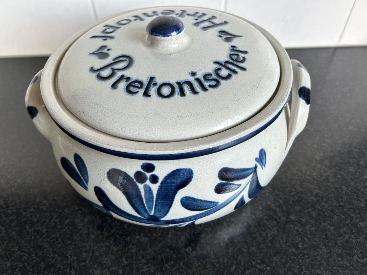 Mooie schaal met deksel