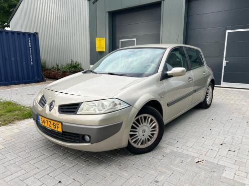 Renault Megane 2.0-16V Privilege Automaat