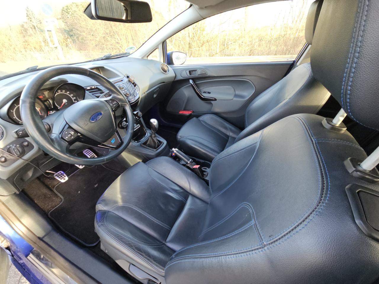 Ford Fiesta 1.6 metal