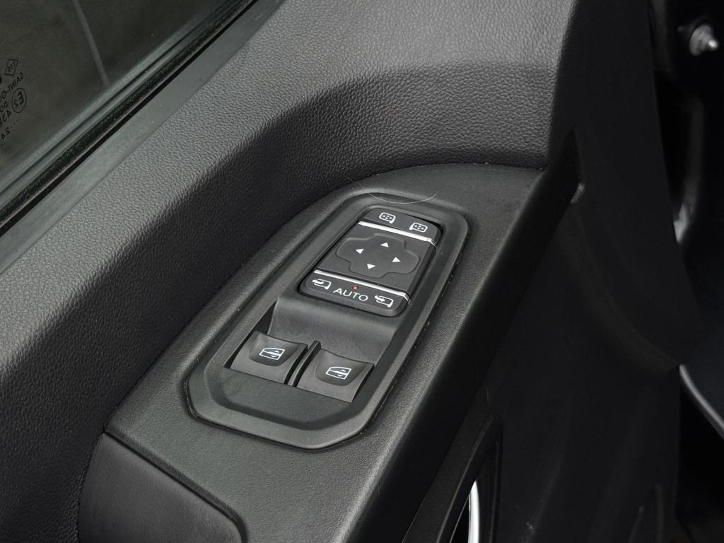 Nissan Primastar 2.0 dci 170 l2h1 n-connecta automaat prijs is ex. btw!