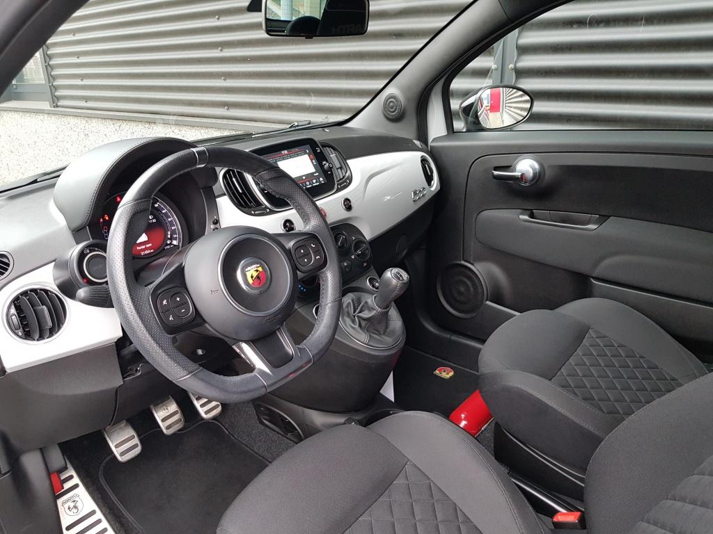 Abarth 500 1.4 t-jet abarth 595 - 145 pk