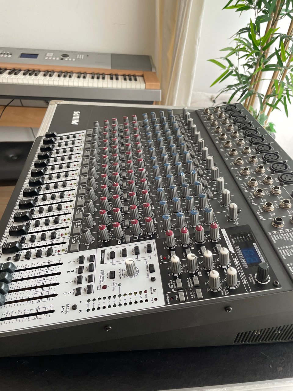 Mengpaneel 2442FX