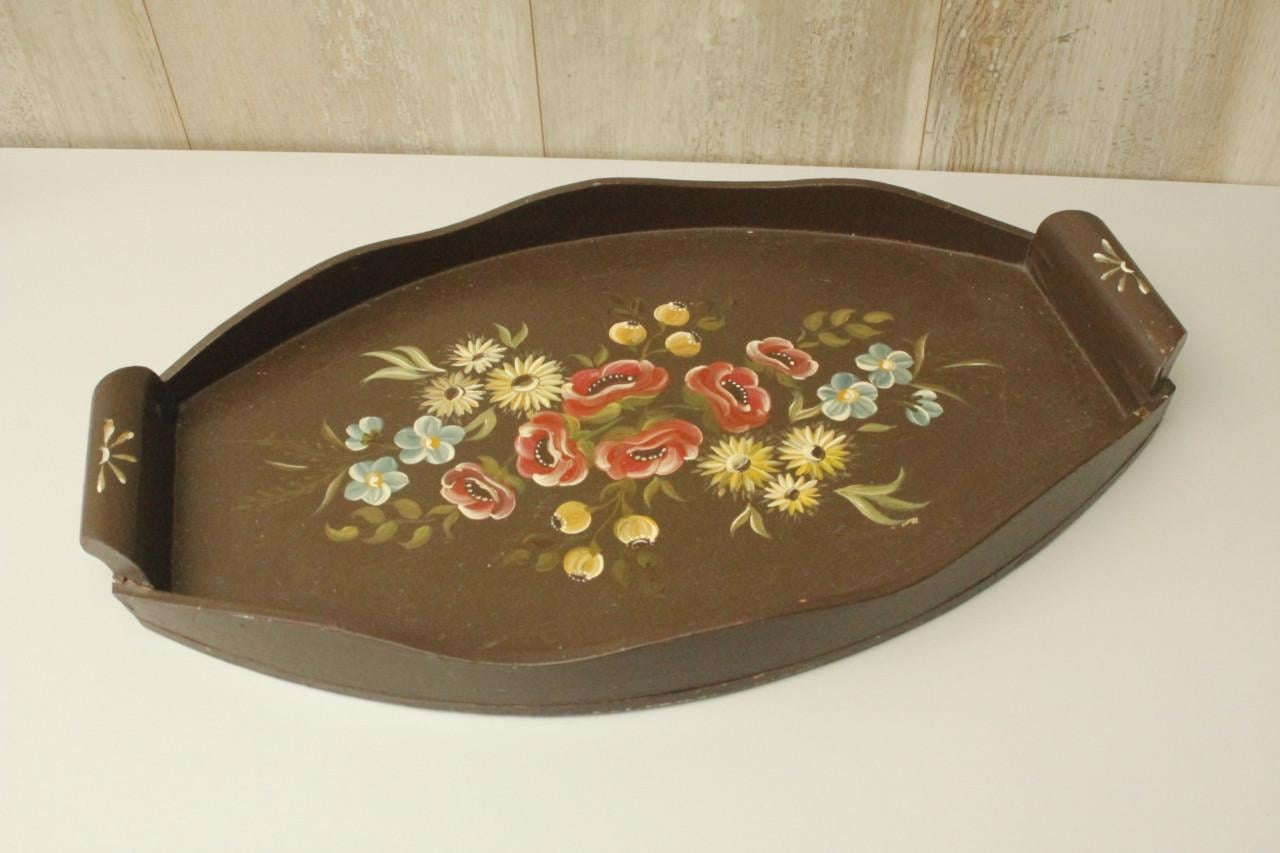 Bruin houten dienblad met bloemen versiering