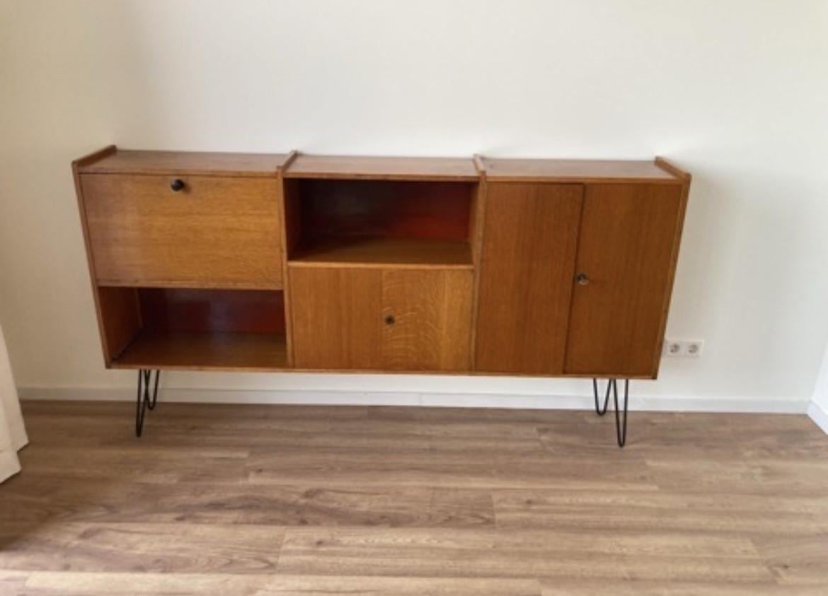 Retro dressoir / vintage kast op hairpin poten – 187 cm