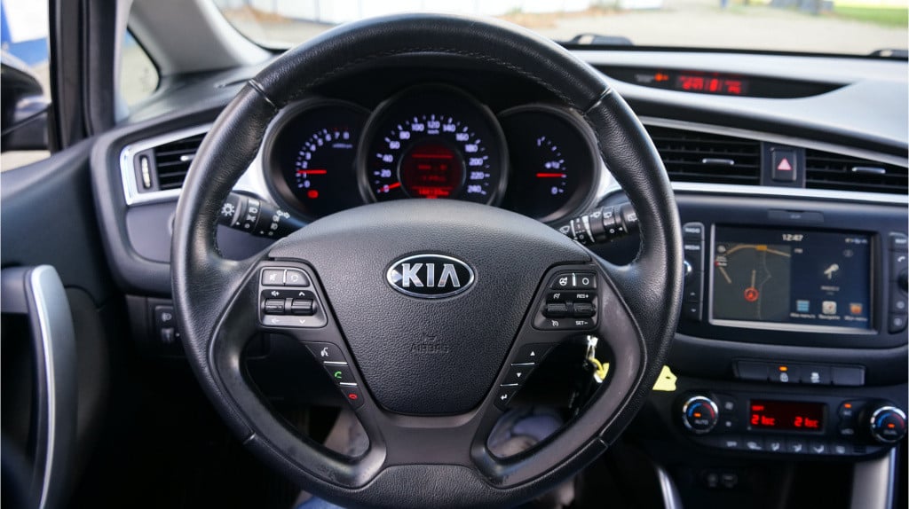 Kia Cee'd sportswagon 1.0 t-gdi comfortplusline navigator rijklaar incl gar