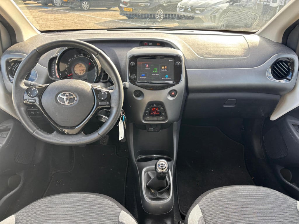 Toyota Aygo 1.0 vvt-i x-joy nl-auto, climate control!