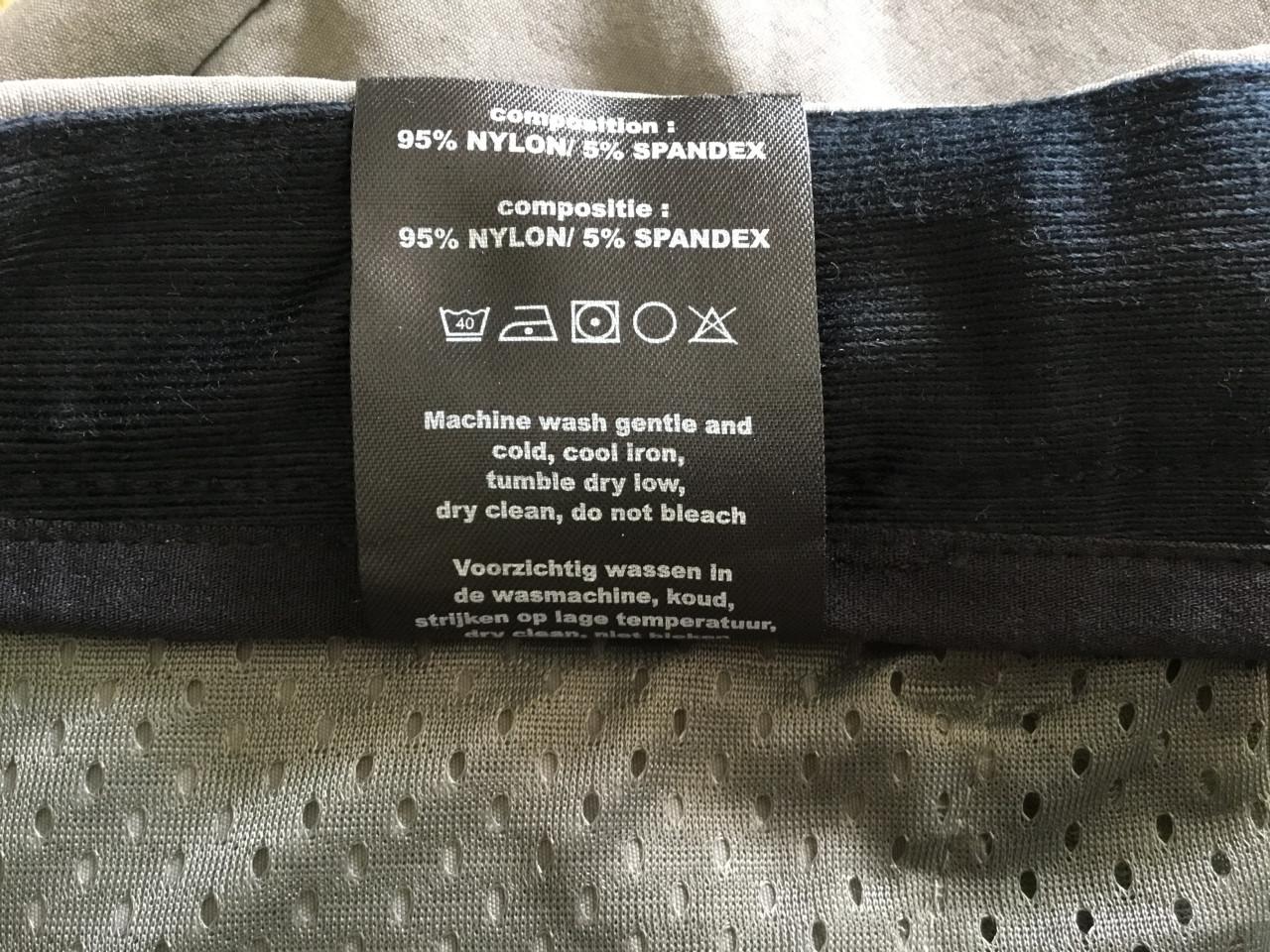 Korte Broek.  Nomad. Nieuw.
