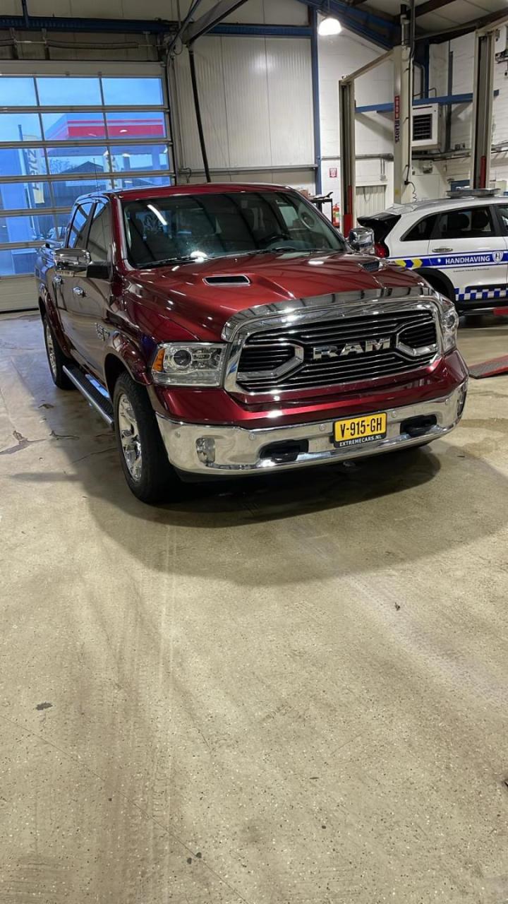 Dodge Ram 1500 5.7 v8 4x4 quad cab 6'4