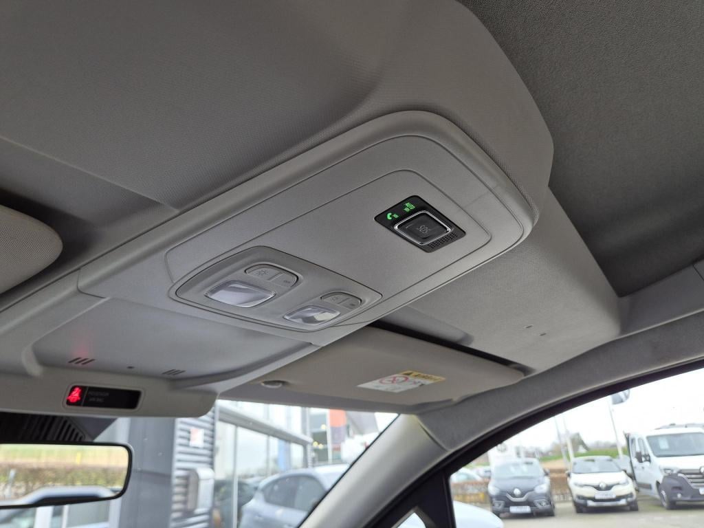 Renault Kangoo family 1.3 tce 130 edc automaat camera, p-sensoren voor, app