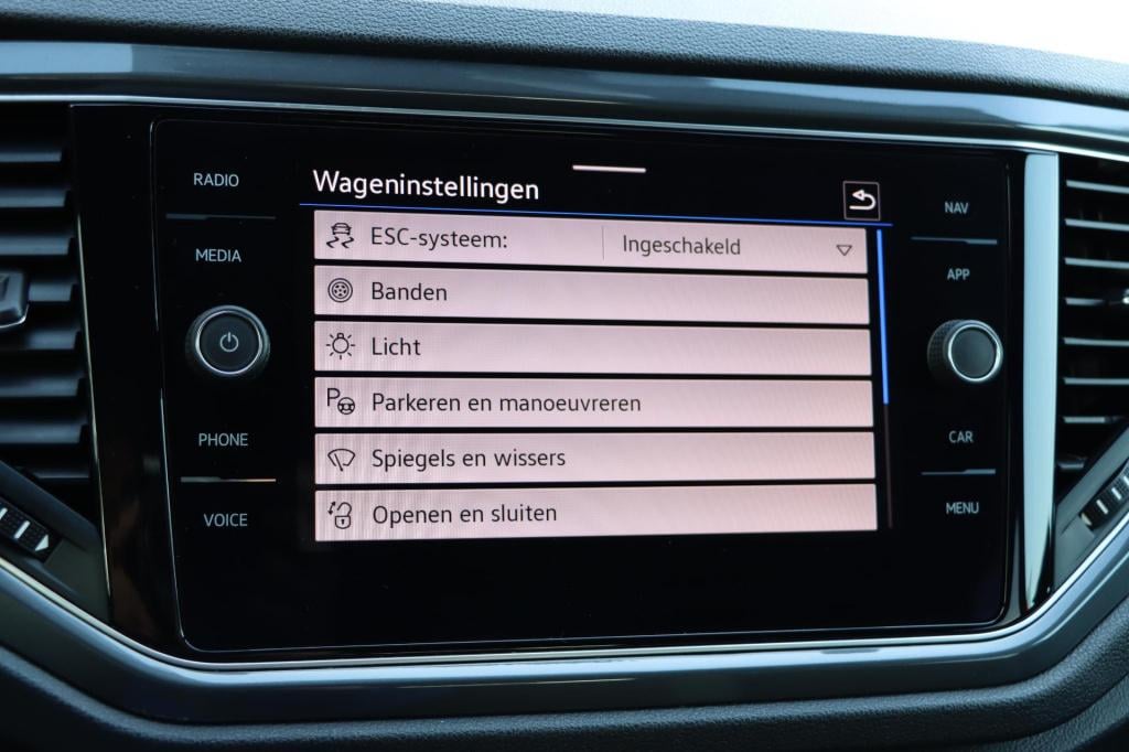 Volkswagen T-roc 1.5 tsi sport business r 150pk dsg7