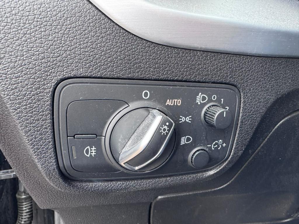 Audi Q2 30 tfsi sport