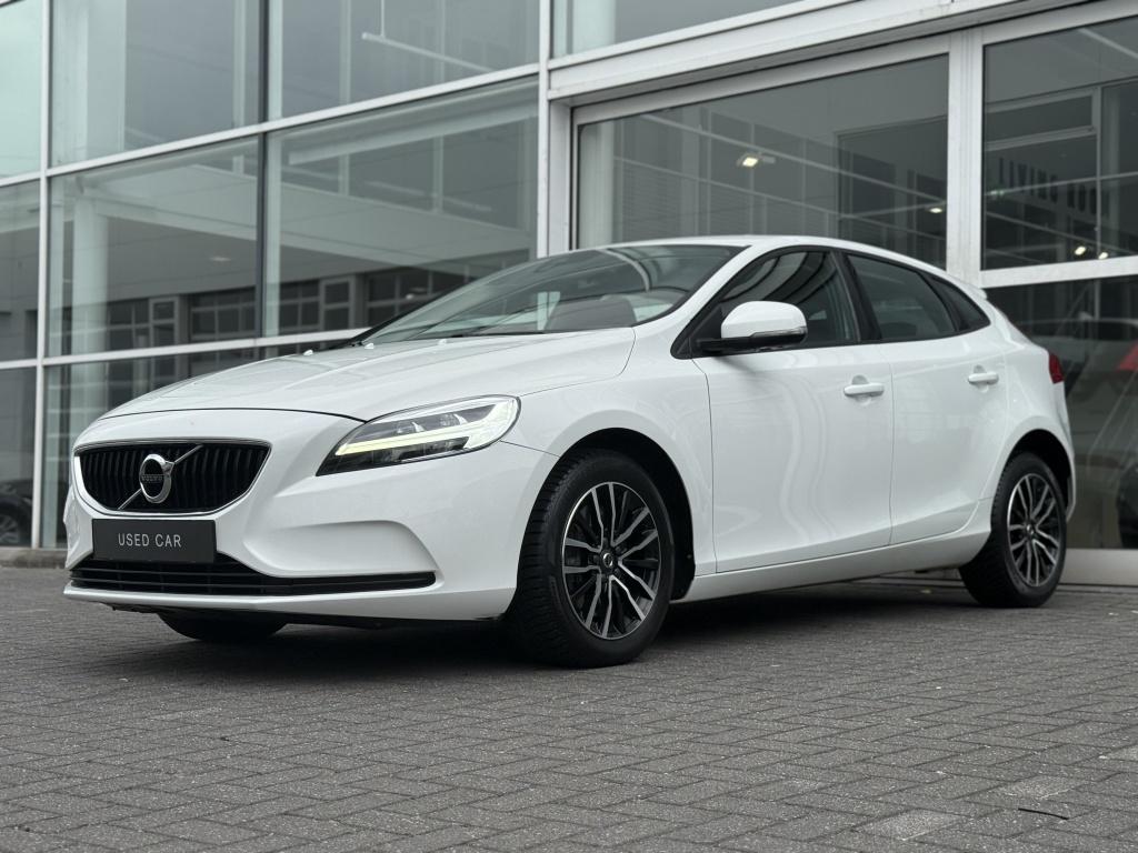 Volvo V40 t2 123pk aut6 polar+| navi| cruise| stoel.verw| led| pdc