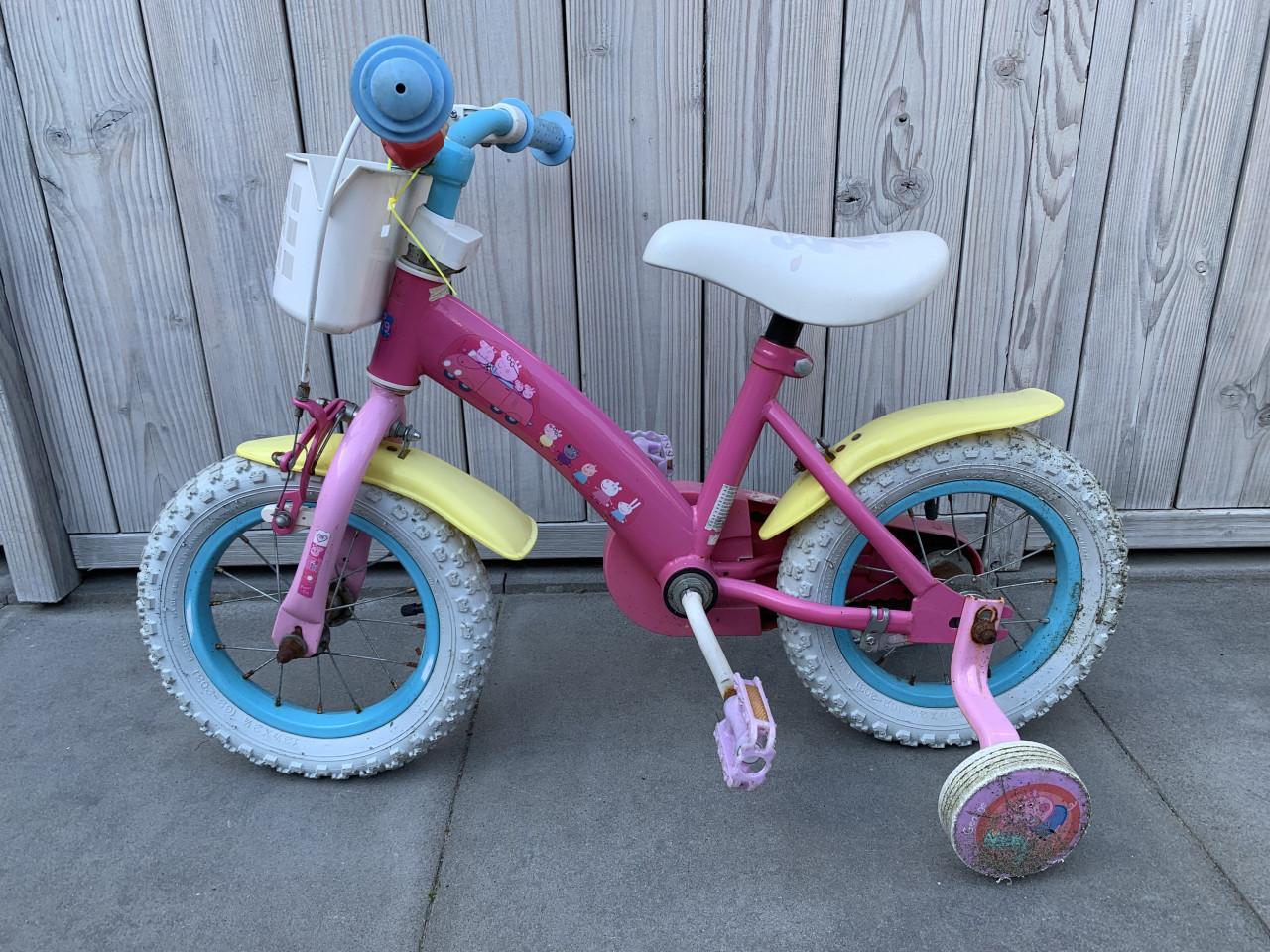Roze kinderfiets met Peppa Pig 12inch met zijwieltjes