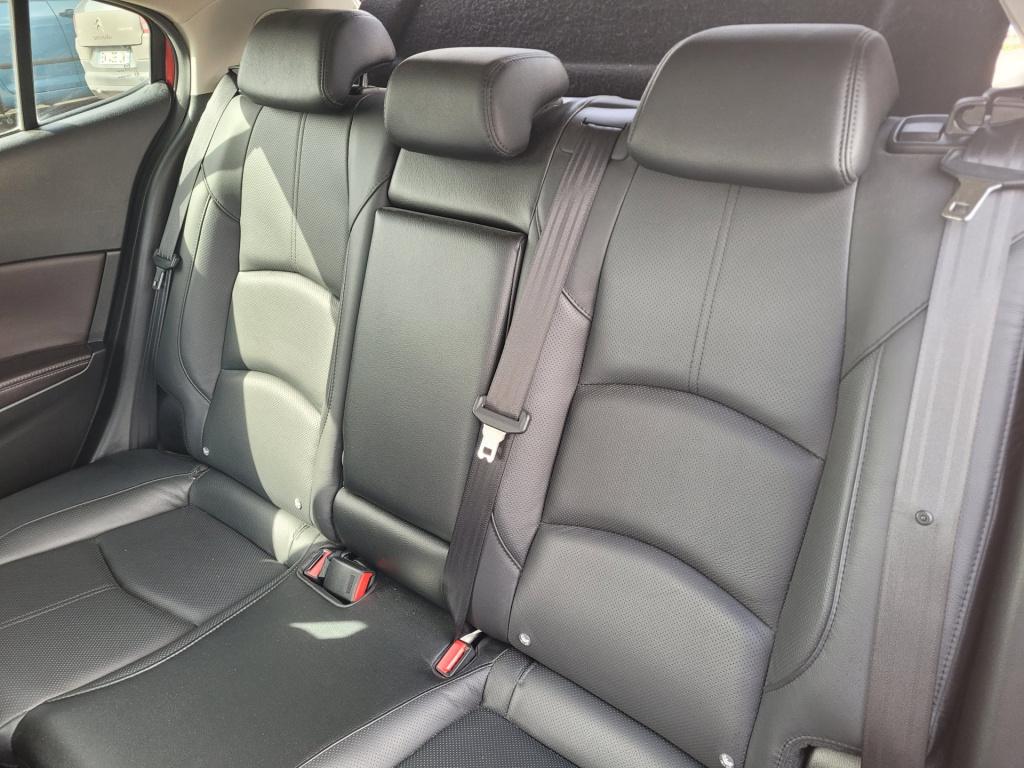 Mazda 3 2.0 skyactiv-g 120 skylease