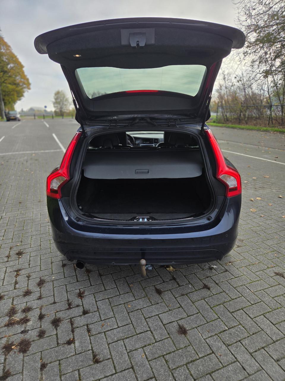 Volvo V60 D2 115pk Start/stop Powershift 2014 Blauw