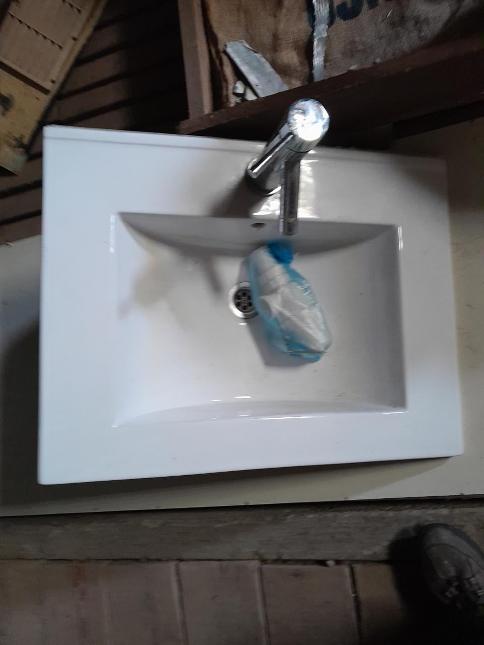 Div z.g.a.n en nieuwe wasbak