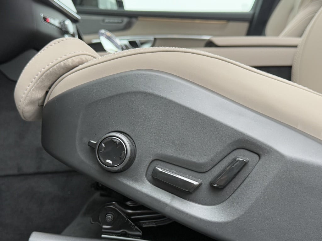 Volvo XC90 t8 awd ultra dark facelift!!