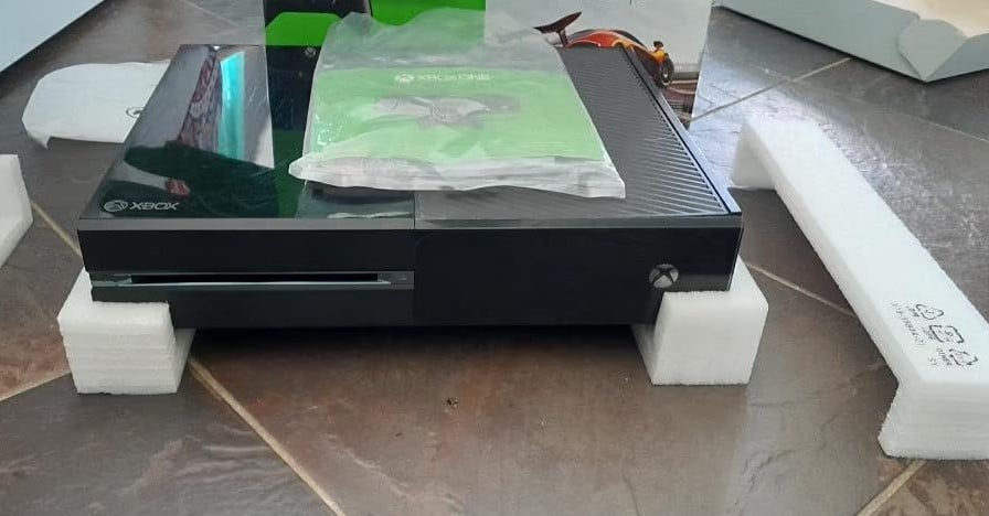 Xbox one console met controller in originele DOOS