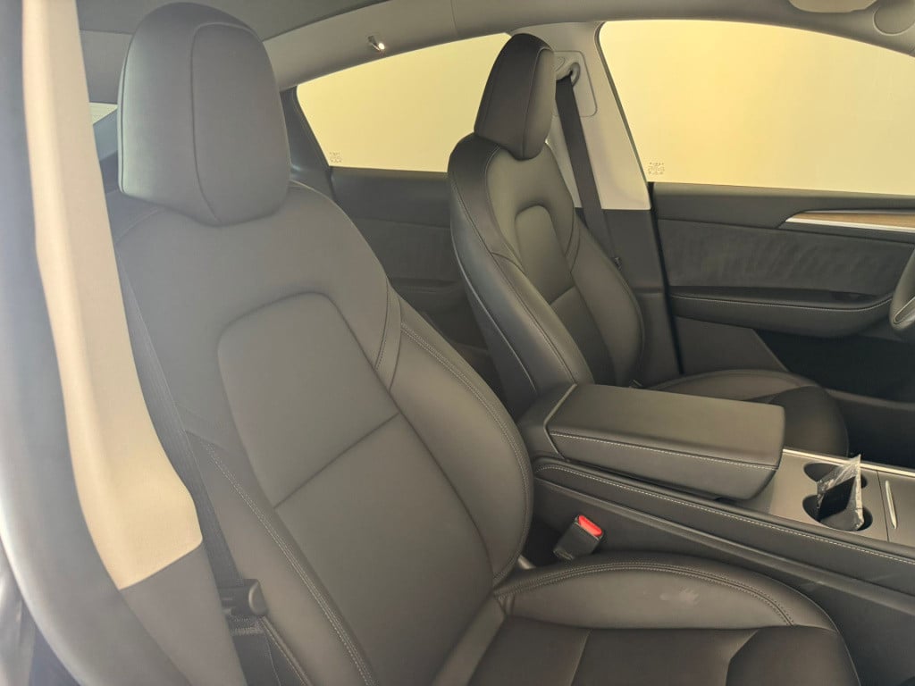 Tesla Model Y rwd 58 kwh
