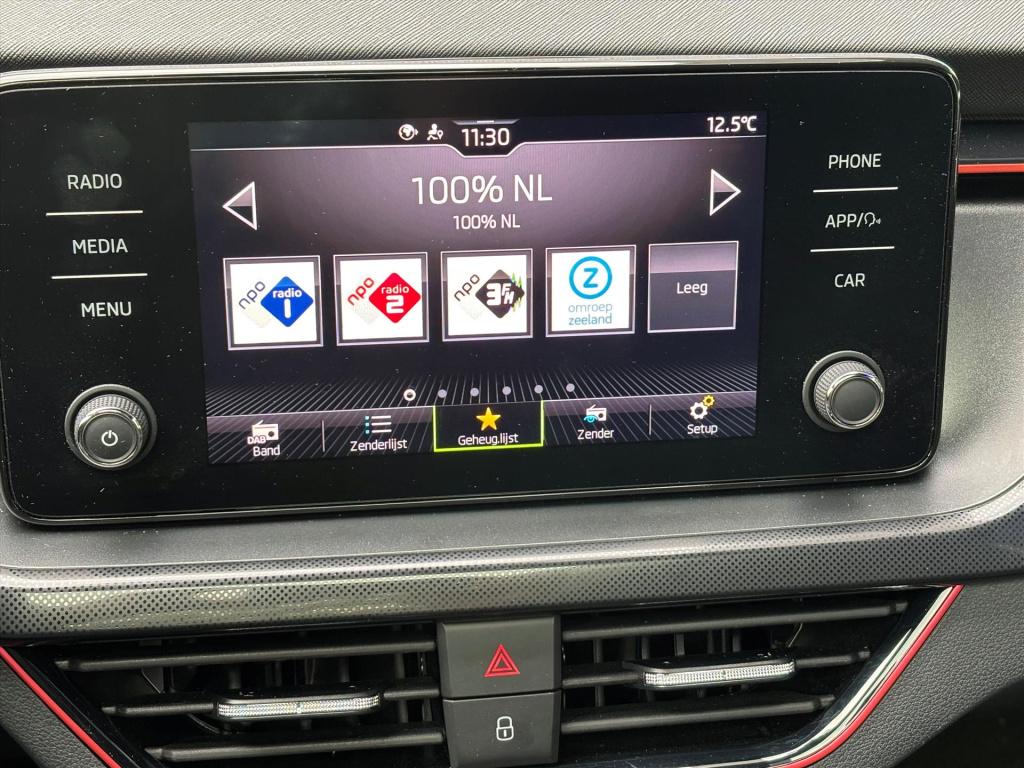Skoda Scala 1.0 tsi 110pk sport business| carplay|panodak|17"lm| rijklaarpr