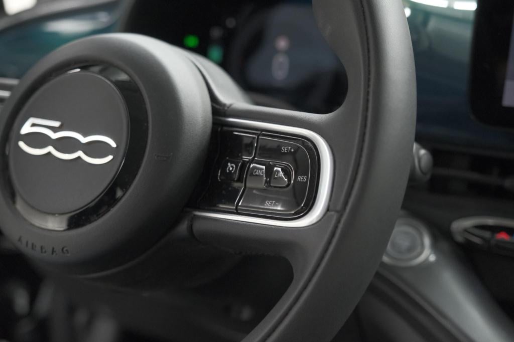 Fiat 500 urban 42 kwh | 96,9% soh | 3 fase laadfunctie | camera | apple car