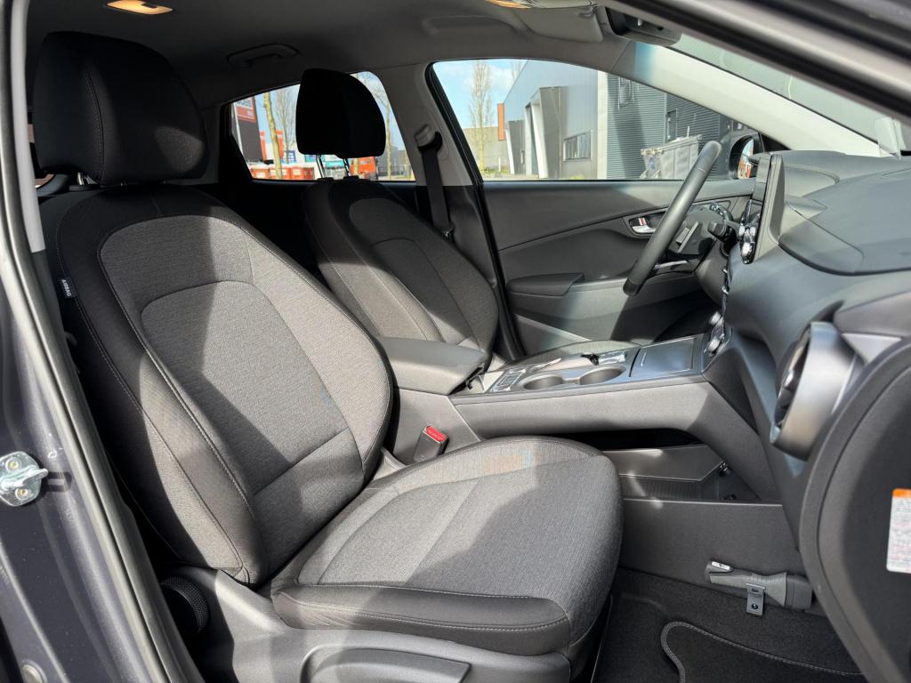 Hyundai Kona ev fashion 39 kwh