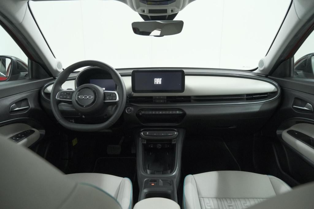 Fiat 600 1.2 hybrid 110 la prima | elektrische achterklep | adaptieve cruis