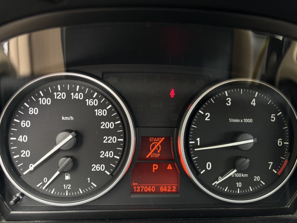 BMW X1 sdrive20i chrome line