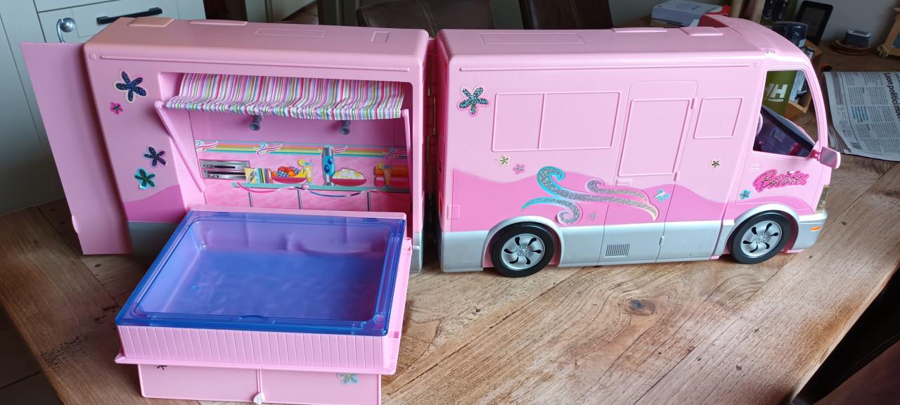 Barbie camper