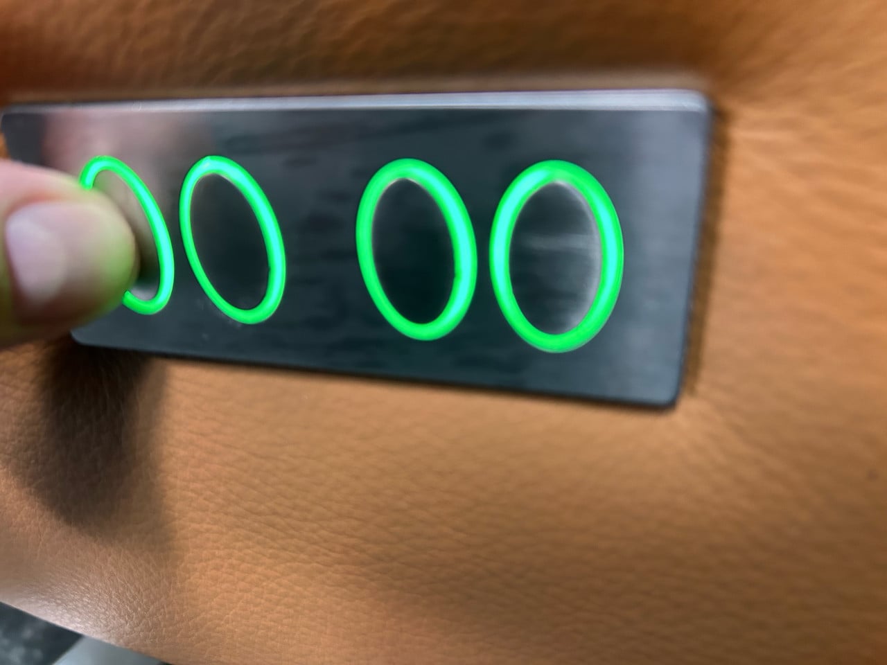 Luxe relax fauteuil, elektrisch bedienbaar met accu