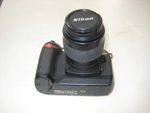 Nikon 70s met lens