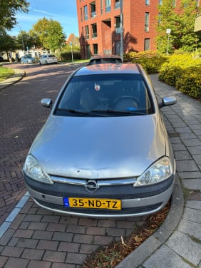 Opel Corsa 1.2 16V 3D 2003 Grijs