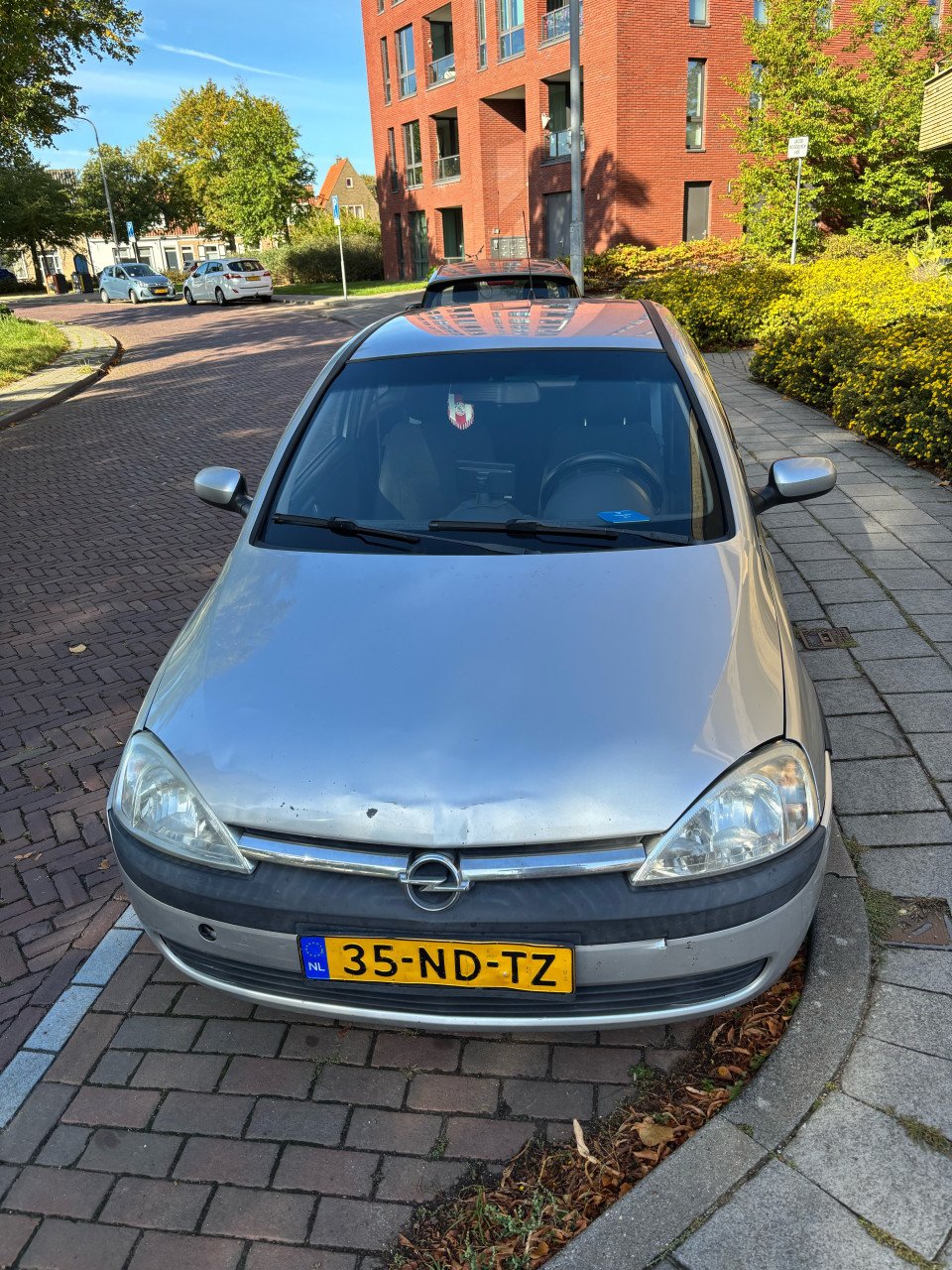 Opel Corsa 1.2 16V 3D 2003 Grijs